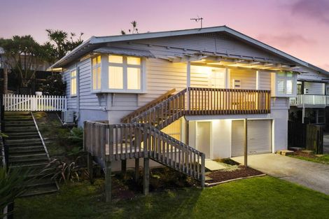 Photo of property in 2/55 Chislehurst Street, Henderson, Auckland, 0612