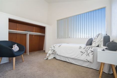 Photo of property in 42a Waimai Avenue, Weymouth, Auckland, 2103