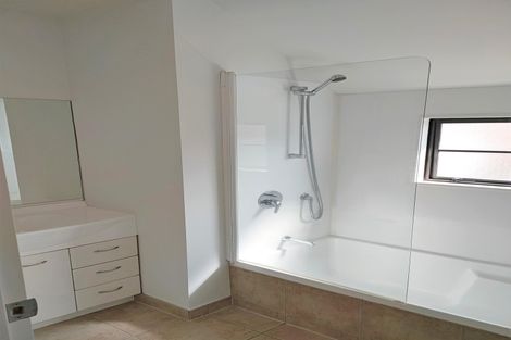 Photo of property in 8/41 The Avenue, Albany, Auckland, 0632