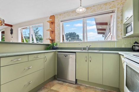 Photo of property in 9 Fairway Drive, Te Kamo, Whangarei, 0112