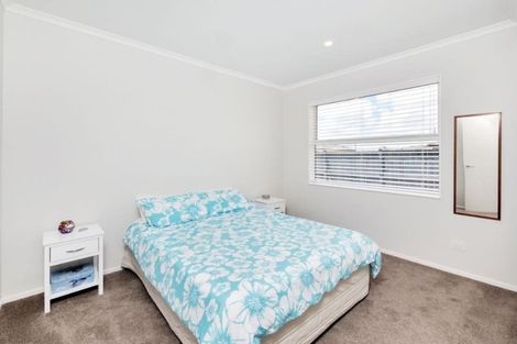 Photo of property in 3 Kuawa Drive, Kumeu, 0810