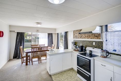 Photo of property in 24 Kent Terrace, Taradale, Napier, 4112