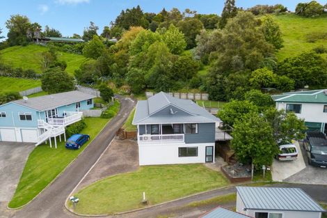 Photo of property in 10 Herald Way, Welcome Bay, Tauranga, 3112