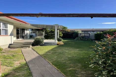 Photo of property in 17 Durham Avenue, Tamatea, Napier, 4112