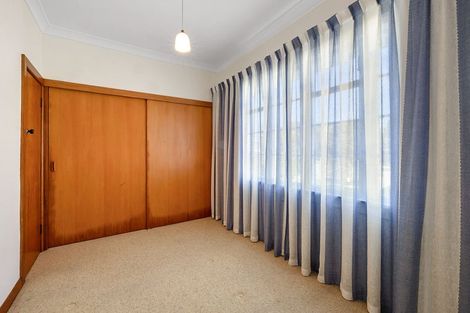 Photo of property in 197 Tukapa Street, Westown, New Plymouth, 4310