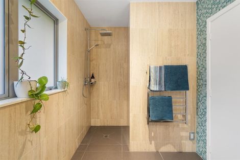 Photo of property in 90 Sunrise Avenue, Mairangi Bay, Auckland, 0630