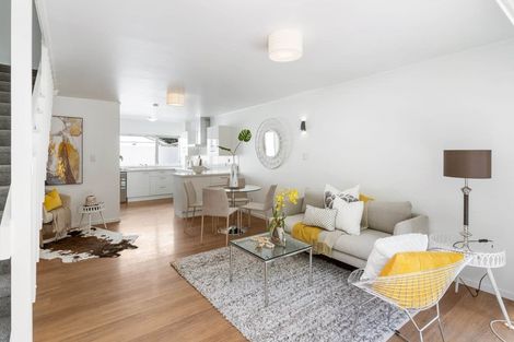 Photo of property in 1/6 Griffen Road, Mount Roskill, Auckland, 1041