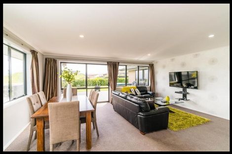 Photo of property in 12 Ballintoy Park Drive, Welcome Bay, Tauranga, 3175