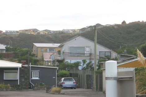 Photo of property in 60 Owhiro Bay Parade, Owhiro Bay, Wellington, 6023