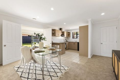 Photo of property in 185 Keri Vista Rise, Papakura, 2110