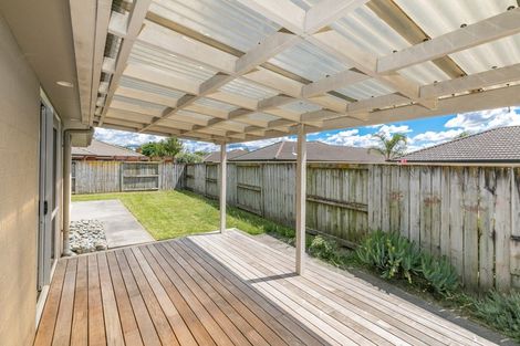 Photo of property in 20 Whitford Place, Rototuna North, Hamilton, 3210