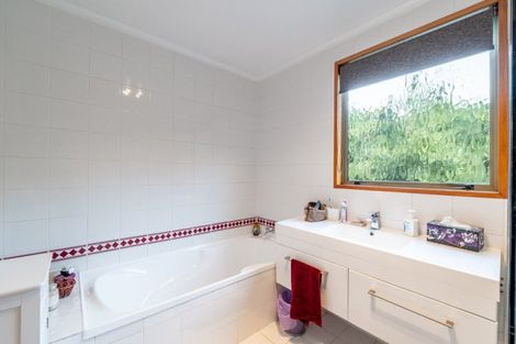 Photo of property in 36 Taiepa Road, Otatara, Invercargill, 9879