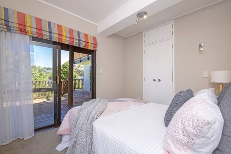 Photo of property in 30 Te Anau Place, Pakuranga Heights, Auckland, 2010