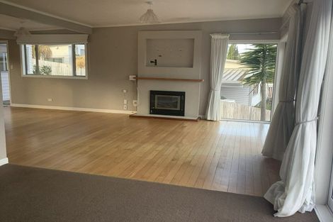 Photo of property in 2/21 Hythe Terrace, Mairangi Bay, Auckland, 0630