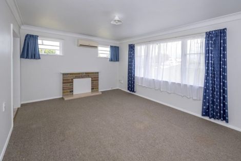 Photo of property in 61 Mako Mako Road, Levin, 5510