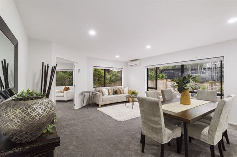 Photo of property in 7 Graham Collins Drive, Windsor Park, Auckland, 0632