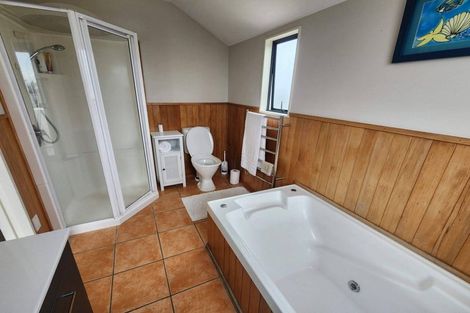 Photo of property in 411 Marine Parade, South New Brighton, Christchurch, 8062