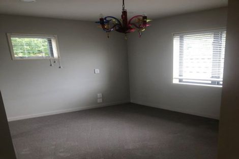 Photo of property in 382 Memorial Avenue, Burnside, Christchurch, 8053