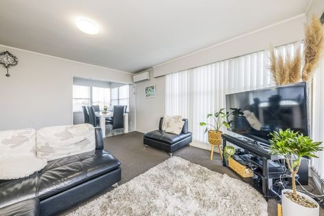 Photo of property in 69 Greenmeadows Avenue, Manurewa East, Auckland, 2102