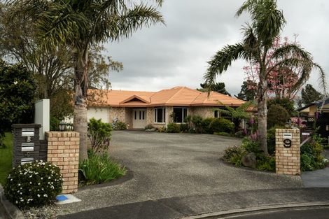 Photo of property in 9 Royal Heights, Glen Avon, New Plymouth, 4312