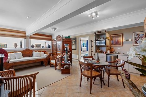 Photo of property in 41 Cameron Street, New Plymouth, 4310