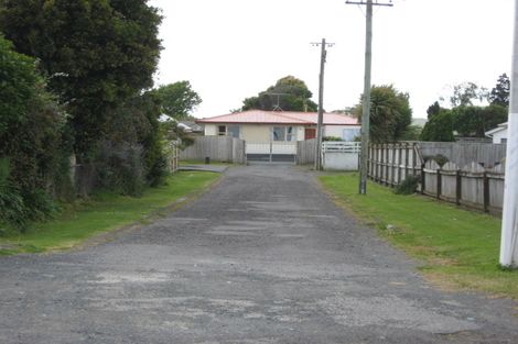 Photo of property in 20a Tironui Station Road East, Papakura, 2112