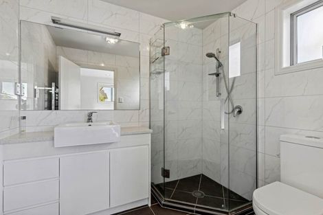 Photo of property in 27 The Avenue, Albany, Auckland, 0632