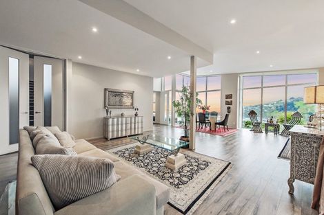 Photo of property in 2 Redcliffs View Lane, Redcliffs, Christchurch, 8081