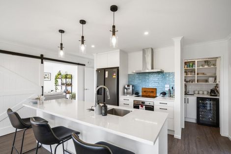 Photo of property in 31 Ridge Drive, Omokoroa, 3114