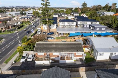 Photo of property in 2/70 Station Road, Papatoetoe, Auckland, 2025