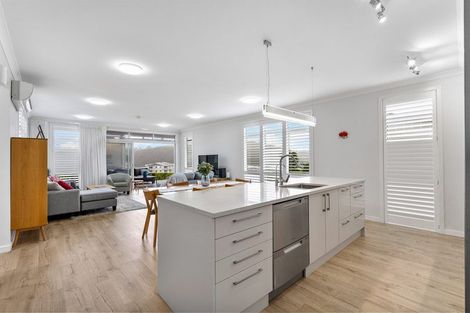 Photo of property in 1 Ocean View Terrace, Orewa, 0931