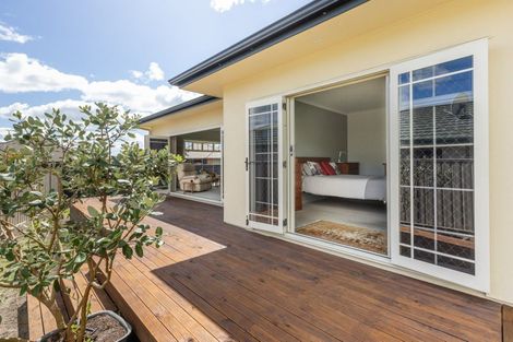 Photo of property in 39 Brooklands Drive, Havelock North, 4130