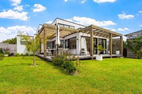 Photo of property in 20 Sunrise Boulevard, Snells Beach, 0920