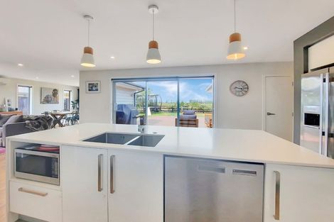 Photo of property in 40 Brockelbank Drive, Kaiapoi, 7630