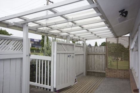 Photo of property in 4/188 Captain Springs Road, Onehunga, Auckland, 1061