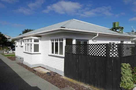 Photo of property in 8 Freyberg Avenue, Riccarton, Christchurch, 8011