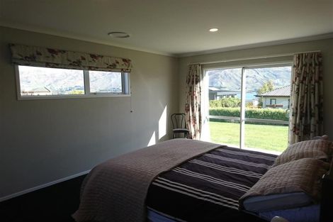 Photo of property in 71 Rata Street, Wanaka, 9305