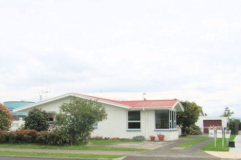 Photo of property in 404 Otumoetai Road, Otumoetai, Tauranga, 3110