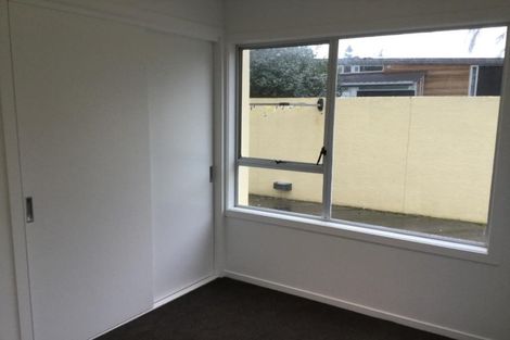 Photo of property in 1/43 Masterton Road, Rothesay Bay, Auckland, 0630
