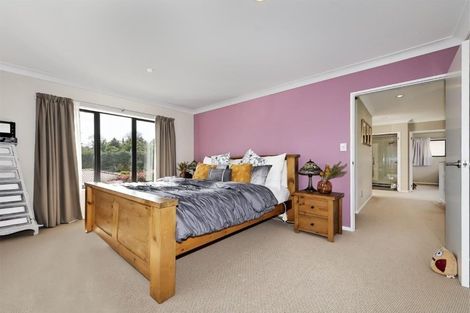 Photo of property in 29 Midhurst Avenue, Henderson, Auckland, 0612