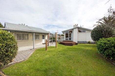 Photo of property in 16 Clematis Avenue, Pukete, Hamilton, 3200