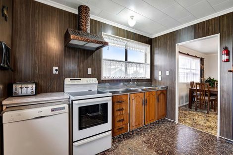 Photo of property in 14 Tayler Street, Eltham, 4322