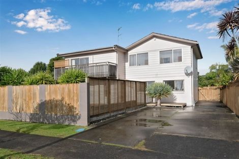 Photo of property in 9 Darren Crescent, Half Moon Bay, Auckland, 2012