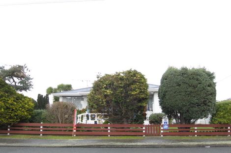 Photo of property in 35 Mcquarrie Street, Kingswell, Invercargill, 9812