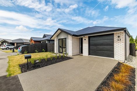 Photo of property in 33 Miromiro Street, Broomfield, Christchurch, 8042