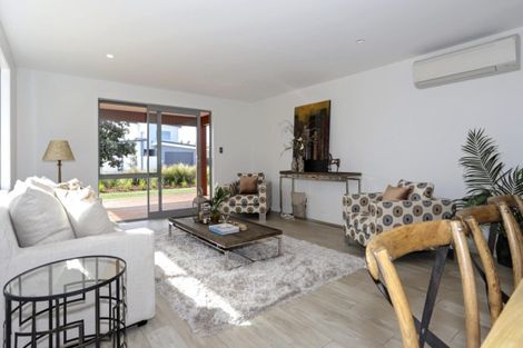 Photo of property in 10 Tuangi Way, Papamoa Beach, Papamoa, 3118