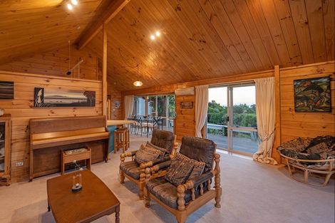 Photo of property in 5 Countryridge Close, Paraparaumu, 5032