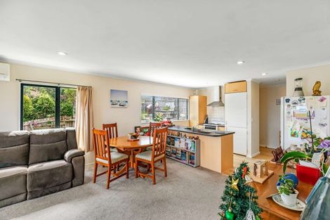 Photo of property in 18 Alverna View, Gulf Harbour, Whangaparaoa, 0930