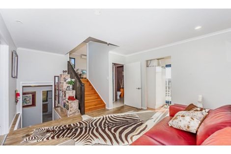 Photo of property in 34b Shakespear Road, Army Bay, Whangaparaoa, 0930