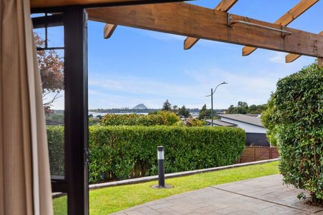 Photo of property in 12 Bayvista Close, Welcome Bay, Tauranga, 3112
